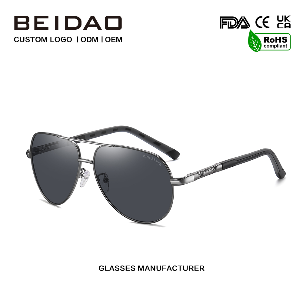 Tại sao kính râm nhôm cao cấp có giá từ $500–$1.250 và giá đó như thế nào so với gọng Acetate và Titanium?
