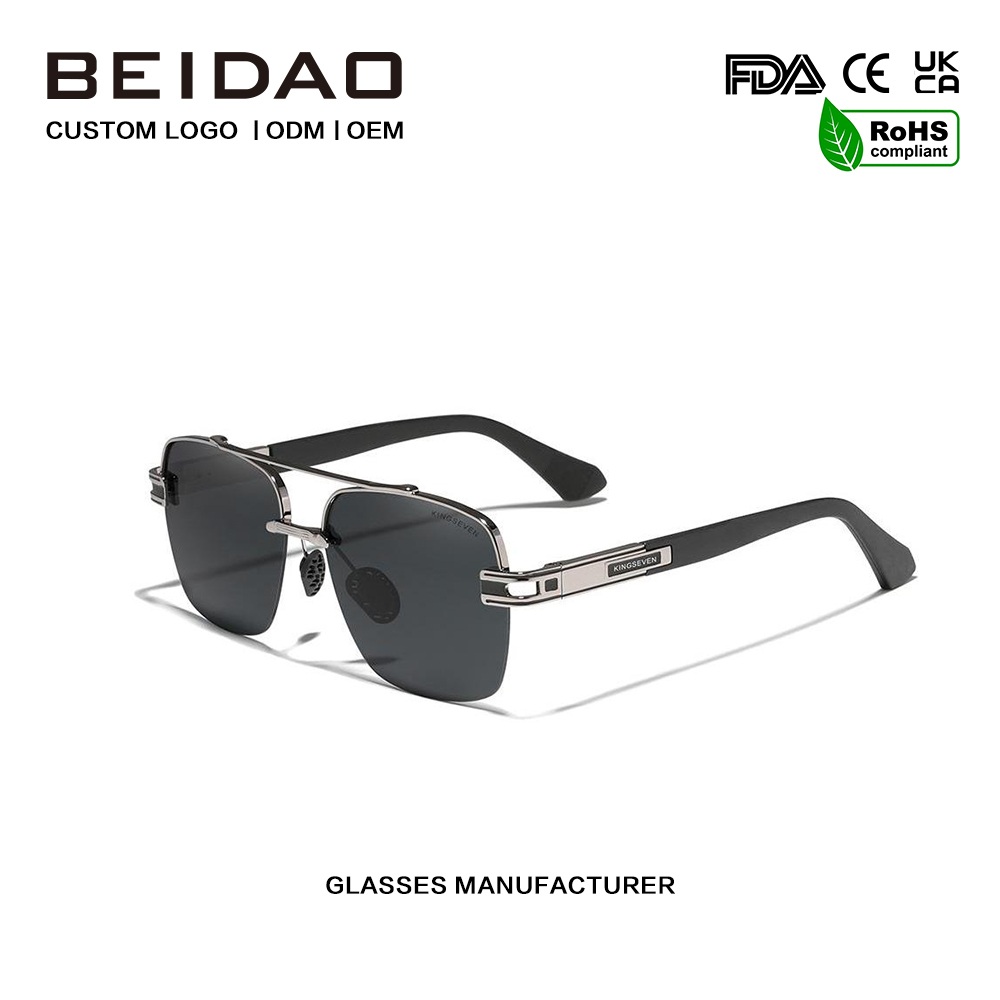 Kính râm phân cực cổ điển đầy màu sắc vuông